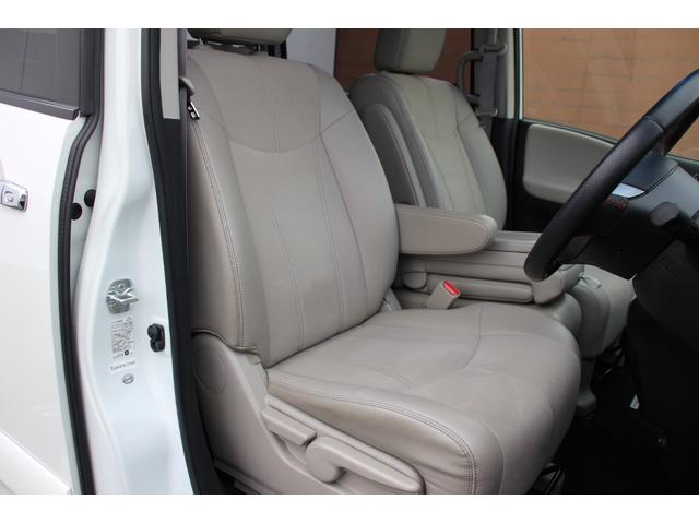 セレナ ハイウェイスターG S-HVアドバンスドセーフティ プレミアムハイコントラストインテリア アラウンドビュー 社外後席モニター LEDライト フォグ 両側パワースライドドア 純正ナビフルセグBluetooth対応 VDC エマージェンシーブレーキ ETC(18枚目)