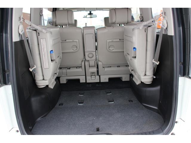 セレナ ハイウェイスターG S-HVアドバンスドセーフティ プレミアムハイコントラストインテリア アラウンドビュー 社外後席モニター LEDライト フォグ 両側パワースライドドア 純正ナビフルセグBluetooth対応 VDC エマージェンシーブレーキ ETC(24枚目)