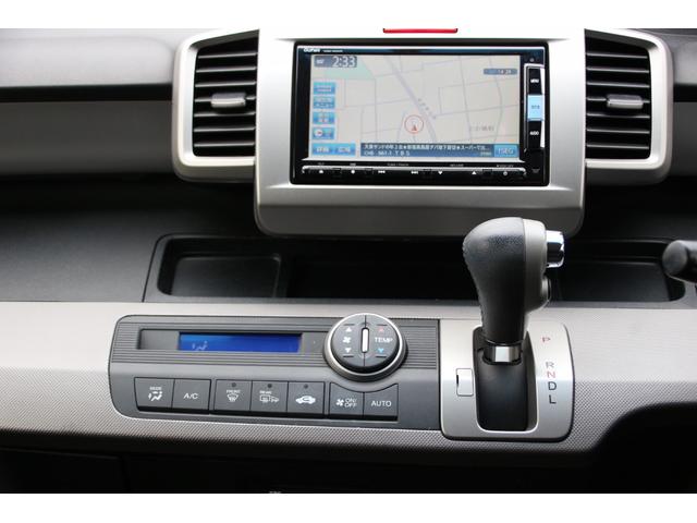 フリードハイブリッド ジャストセレクション　ギャザーズインターナビフルセグＢｌｕｅｔｏｏｔｈ対応　両側パワースライドドア　バックカメラ　ＨＩＤヘッドライト　ハーフレザーシート　スマートキー　ＥＴＣ　ウインカーミラー　純正アルミ　横滑り防止装置（35枚目）