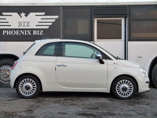 ５００ ツインエア　スポーツ　電動ガラスルーフ　ダッシュボード割れなし　障害物センサー　パワーステアリング　パワーウィンドウ　ＥＴＣ　運転席エアバッグ　キーレスエントリー　エアコン　盗難防止システム　禁煙車　ＡＢＳ（6枚目）