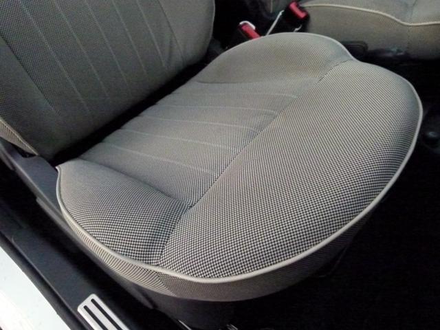 ５００ ツインエア　スポーツ　電動ガラスルーフ　ダッシュボード割れなし　障害物センサー　パワーステアリング　パワーウィンドウ　ＥＴＣ　運転席エアバッグ　キーレスエントリー　エアコン　盗難防止システム　禁煙車　ＡＢＳ（19枚目）