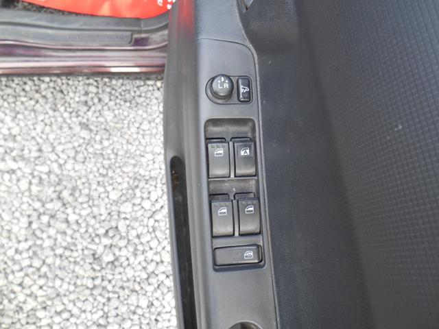 ピクシススペース カスタム　ＲＳ　セキュリティアラーム　衝突安全ボディ　ＡＢＳ　オートエアコン　パワーステアリング　パワーウインドウ　エアバッグ　助手席エアバッグ（16枚目）