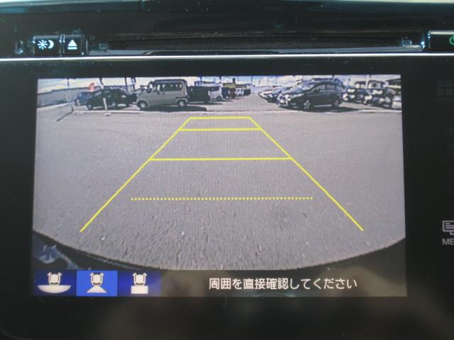 グレイス ハイブリッドＥＸ　あんしんパッケージ運転席＆助手席ヒーテッドシート　クルーズＣ　盗難防止　スマキー　Ｒカメ　シートヒータ　１オ－ナ－　ＤＶＤ再生可能　ＵＳＢ接続　ＬＥＤヘッド　ＥＴＣ　ｉストップ　キーレスエントリー（14枚目）