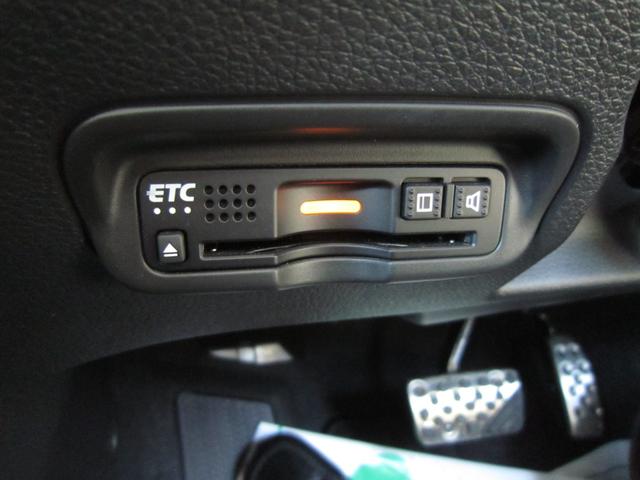 ヴェゼル ハイブリッドＲＳ・ホンダセンシング　ＬＥＤフォグライト運転席・助手席シートヒーター　ワンセグ　ＥＴＣ付　定期点検記録簿　サイドＳＲＳ　Ｒカメ　フルオートエアコン　ＵＳＢ接続　両席エアバック　スマキー　オートクルーズコントロール　ＴＶナビ（51枚目）