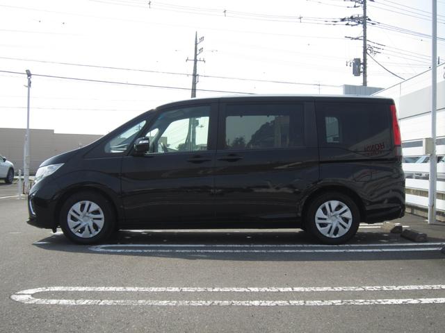 ステップワゴン Ｇホンダセンシング　スーパーＵＶカット＋ＩＲカットフロントドアガラスコンフォートビューパッケージ　ワンオーナー車　スマ－トキ－　クルコン　アイスト　３列シート　パワーウインドウ　Ｒカメラ　ＶＳＡ　ＴＶナビ　ＤＶＤ　ＡＢＳ（6枚目）