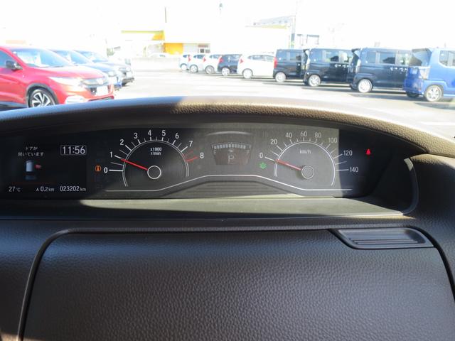 Ｎ－ＢＯＸ Ｌ　ＨｏｎｄａＳＥＮＳＩＮＧリア左側パワースライドドア運転席＆助手席シートバックテーブル運転席＆助手席シートヒーター　衝突回避支援ブレーキ　Ｉ－ＳＴＯＰ　ＰＷ　パワステ　Ｓヒーター　禁煙　スマ－トキ－（17枚目）