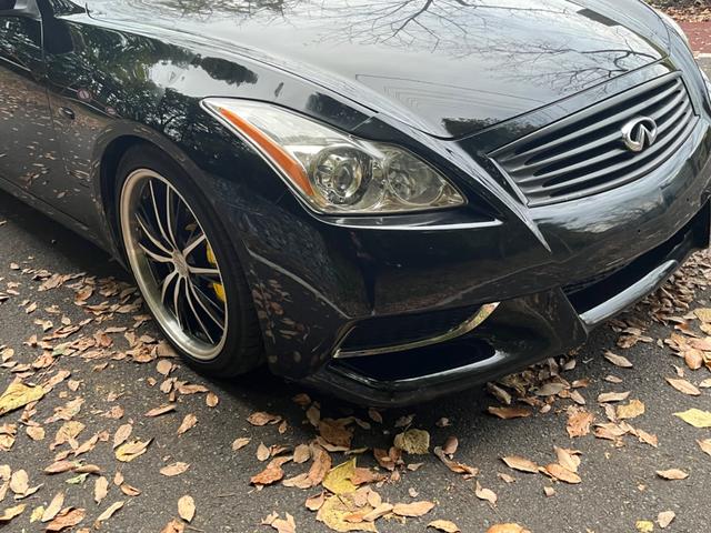 スカイライン 370GT クーペ USDMベース 純正OPエアロバンパー RSRダウンサス Bluetoothオーディオ TVキット 18インチAW バック&サイドカメラ 外マフラー 純正マフラー有 スマートキー ハーフレザー(15枚目)