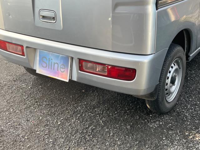 サンバーバン トランスポーター ワンオーナー 禁煙車 新品タイヤ 4AT タイミングチェーン 両側スライドドア 純正ラジオ キーレス パワステ パワーウィンドウ プライバシーガラス オーバーヘッドコンソール 運転席&助手席エアバック(10枚目)