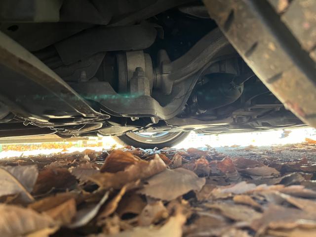 フェアレディＺ バージョンＳＴ　６速マニュアル　Ｖｅｉｌｓｉｄｅフルエアロ　ＮＩＳＭＯインナーブラックヘッドライト　Ｗｏｒｋ２１インチ　ＢＬＩＴＺ車高調　４本出しマフラー　ダックテール　ＬＥＤデイライト　スマートキー　ヴェイルサイド（26枚目）