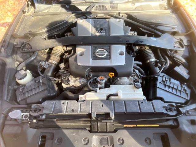 フェアレディＺ バージョンＳＴ　６速マニュアル　Ｖｅｉｌｓｉｄｅフルエアロ　ＮＩＳＭＯインナーブラックヘッドライト　Ｗｏｒｋ２１インチ　ＢＬＩＴＺ車高調　４本出しマフラー　ダックテール　ＬＥＤデイライト　スマートキー　ヴェイルサイド（39枚目）