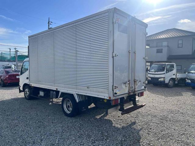トヨエース 　標準ロングアルミバン　ラッシング１段　ＡＴ　積載量２０００　総重量５２１５　全長６２９幅１８８高３０１　箱内寸長４５０幅１７８高２０４　３人乗り　ディーゼル　ＥＴＣ　バックカメラ（7枚目）