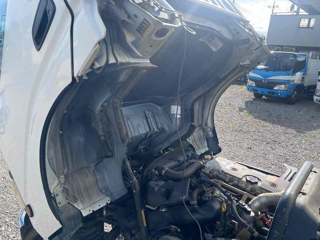 トヨエース 　標準ロングアルミバン　ラッシング１段　ＡＴ　積載量２０００　総重量５２１５　全長６２９幅１８８高３０１　箱内寸長４５０幅１７８高２０４　３人乗り　ディーゼル　ＥＴＣ　バックカメラ（25枚目）