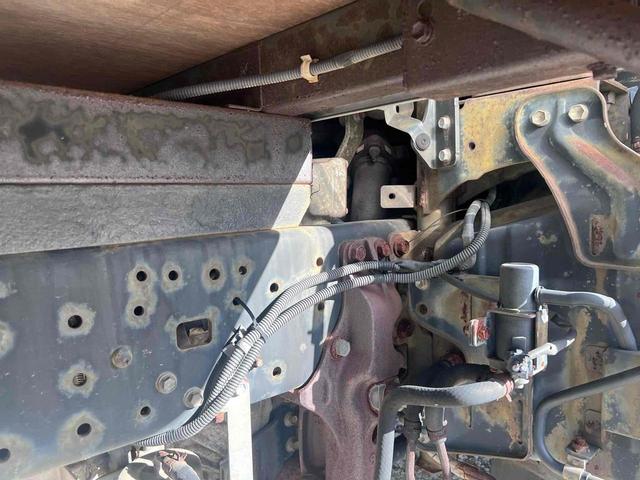 トヨエース 　標準ロングアルミバン　ラッシング１段　ＡＴ　積載量２０００　総重量５２１５　全長６２９幅１８８高３０１　箱内寸長４５０幅１７８高２０４　３人乗り　ディーゼル　ＥＴＣ　バックカメラ（32枚目）