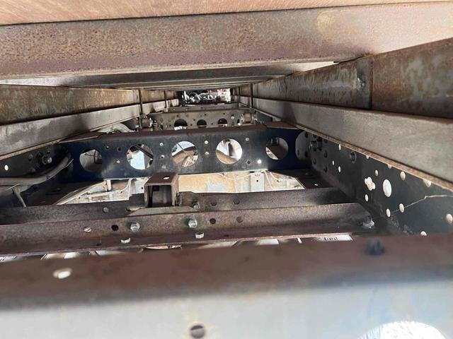 トヨエース 　標準ロングアルミバン　ラッシング１段　ＡＴ　積載量２０００　総重量５２１５　全長６２９幅１８８高３０１　箱内寸長４５０幅１７８高２０４　３人乗り　ディーゼル　ＥＴＣ　バックカメラ（35枚目）
