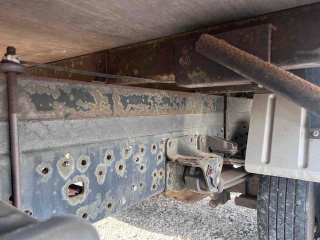 トヨエース 　標準ロングアルミバン　ラッシング１段　ＡＴ　積載量２０００　総重量５２１５　全長６２９幅１８８高３０１　箱内寸長４５０幅１７８高２０４　３人乗り　ディーゼル　ＥＴＣ　バックカメラ（36枚目）