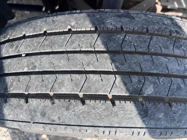 トヨエース 　標準ロングアルミバン　ラッシング１段　ＡＴ　積載量２０００　総重量５２１５　全長６２９幅１８８高３０１　箱内寸長４５０幅１７８高２０４　３人乗り　ディーゼル　ＥＴＣ　バックカメラ（40枚目）