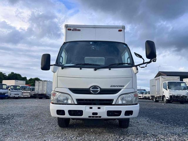 デュトロ 標準10尺アルミバン AT ディーゼル ETC Bカメラ アイドリングストップ 電動格納ミラー エアコン パワーウィンドウ 箱内寸長312幅177高200 3人乗り ラッシング1段 総重量4985(2枚目)