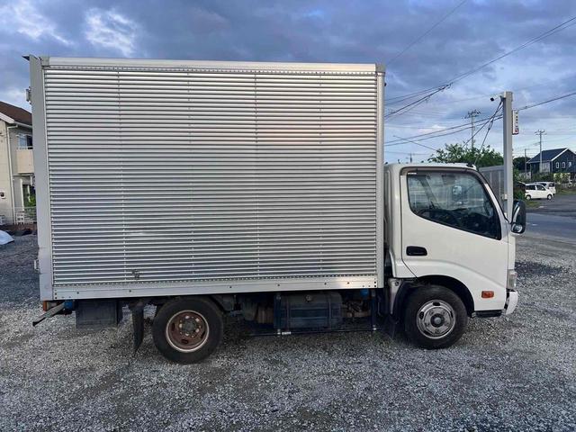 デュトロ 標準10尺アルミバン AT ディーゼル ETC Bカメラ アイドリングストップ 電動格納ミラー エアコン パワーウィンドウ 箱内寸長312幅177高200 3人乗り ラッシング1段 総重量4985(5枚目)