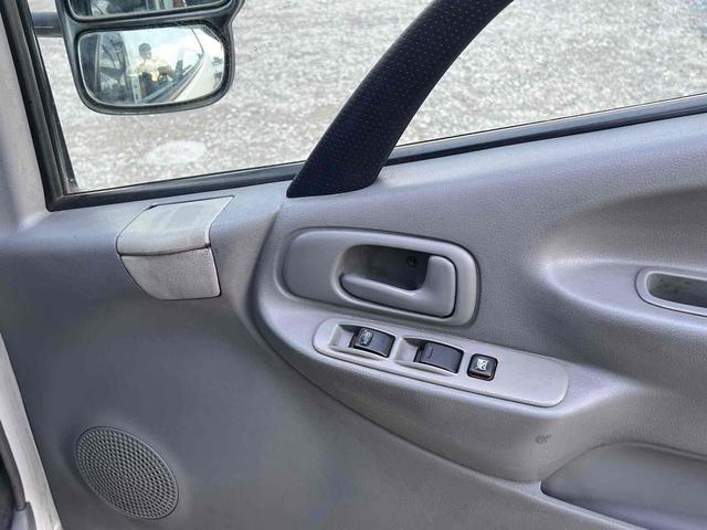 デュトロ 標準10尺アルミバン AT ディーゼル ETC Bカメラ アイドリングストップ 電動格納ミラー エアコン パワーウィンドウ 箱内寸長312幅177高200 3人乗り ラッシング1段 総重量4985(20枚目)