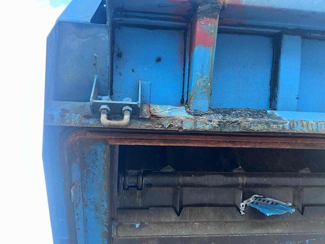 デュトロ パッカー車 プレス式 7.2M3 新明和 MT 後輪ダブル バックカメラ パワーウィンドウ ディーゼル 積載量3050 総重量7955 全長637幅209高234 3人乗り 4000cc(11枚目)