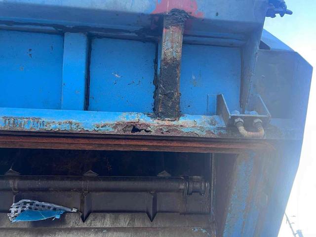 デュトロ パッカー車 プレス式 7.2M3 新明和 MT 後輪ダブル バックカメラ パワーウィンドウ ディーゼル 積載量3050 総重量7955 全長637幅209高234 3人乗り 4000cc(12枚目)