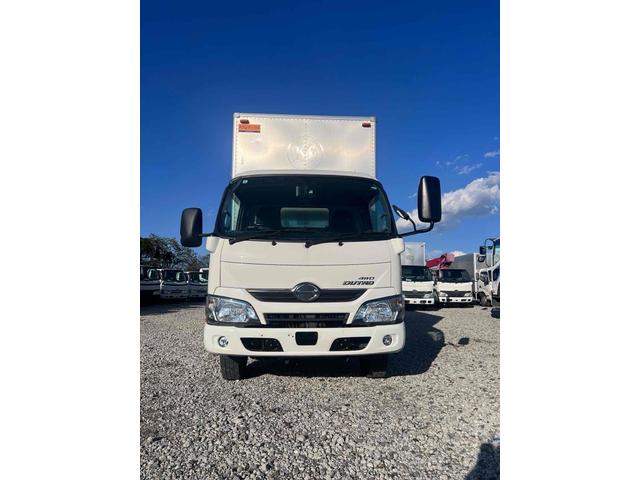 デュトロ 標準ロングアルミバン 4WD MT ディーゼル 総重量6575 積載量3000 ETC バックカメラ アイドリングストップ ESC エアコン パワーウィンドウ 箱内寸長460幅170高223 3人乗り(2枚目)