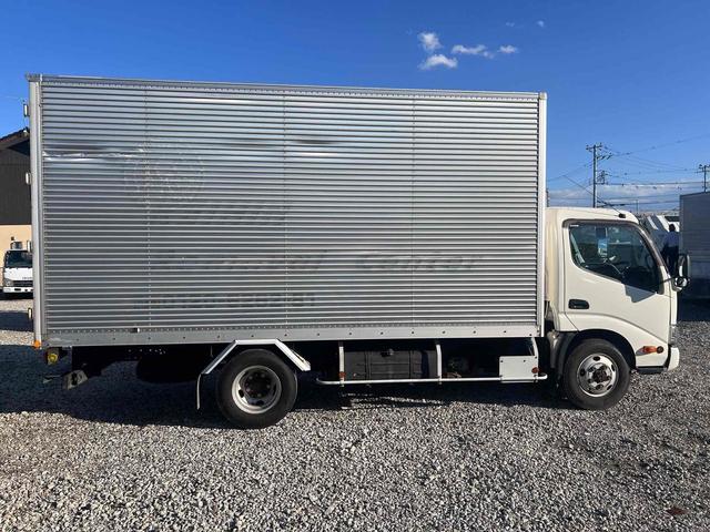 デュトロ 標準ロングアルミバン 4WD MT ディーゼル 総重量6575 積載量3000 ETC バックカメラ アイドリングストップ ESC エアコン パワーウィンドウ 箱内寸長460幅170高223 3人乗り(4枚目)