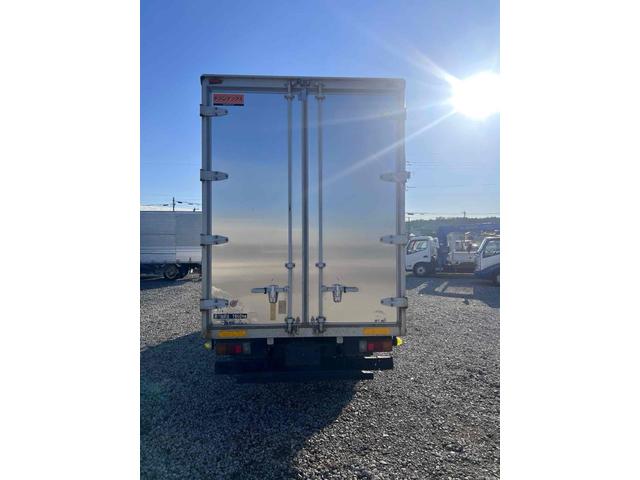 デュトロ 標準ロングアルミバン 4WD MT ディーゼル 総重量6575 積載量3000 ETC バックカメラ アイドリングストップ ESC エアコン パワーウィンドウ 箱内寸長460幅170高223 3人乗り(6枚目)