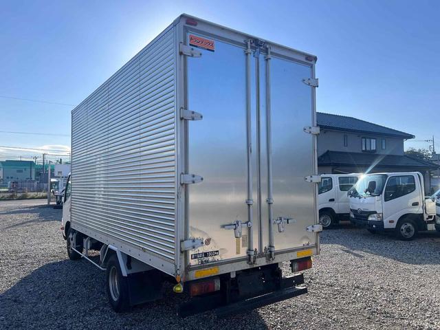 デュトロ 標準ロングアルミバン 4WD MT ディーゼル 総重量6575 積載量3000 ETC バックカメラ アイドリングストップ ESC エアコン パワーウィンドウ 箱内寸長460幅170高223 3人乗り(7枚目)