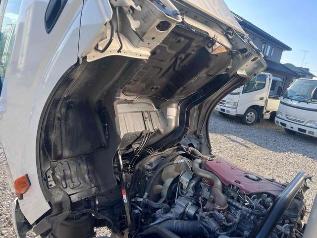 デュトロ 標準ロングアルミバン 4WD MT ディーゼル 総重量6575 積載量3000 ETC バックカメラ アイドリングストップ ESC エアコン パワーウィンドウ 箱内寸長460幅170高223 3人乗り(22枚目)