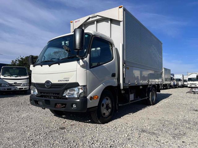 デュトロ 標準ロングアルミウィング 4WD MT AC ETC 3人乗り 総重量6565kg 積載量3000kg 全長630幅190高296 内寸長430幅182高195 Bカメラ ラッシング2段(4枚目)