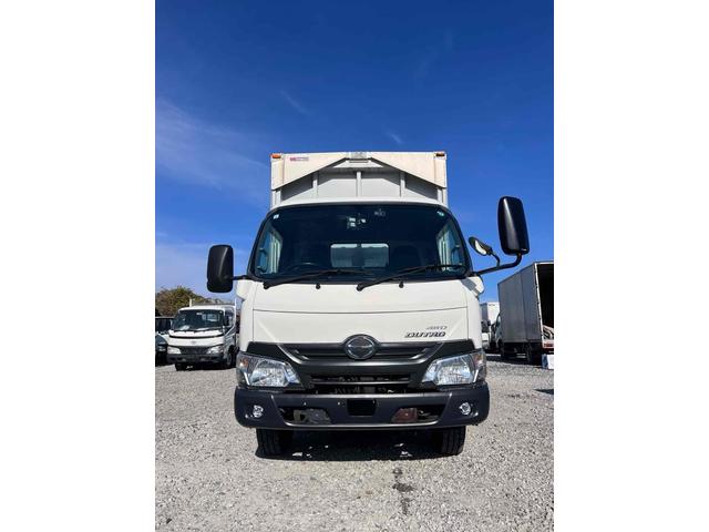 デュトロ 標準ロングアルミウィング 4WD MT AC ETC 3人乗り 総重量6565kg 積載量3000kg 全長630幅190高296 内寸長430幅182高195 Bカメラ ラッシング2段(5枚目)