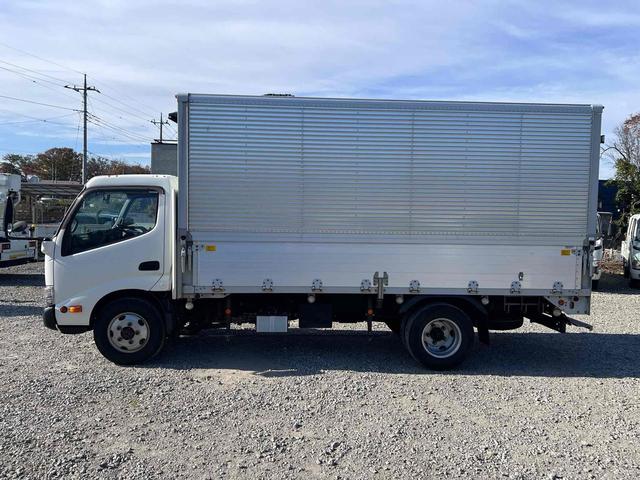 デュトロ 標準ロングアルミウィング 4WD MT AC ETC 3人乗り 総重量6565kg 積載量3000kg 全長630幅190高296 内寸長430幅182高195 Bカメラ ラッシング2段(8枚目)