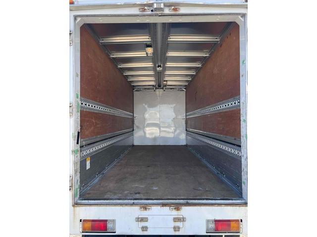 デュトロ 標準ロングアルミウィング 4WD MT AC ETC 3人乗り 総重量6565kg 積載量3000kg 全長630幅190高296 内寸長430幅182高195 Bカメラ ラッシング2段(12枚目)