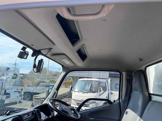 デュトロ 標準ロングアルミウィング 4WD MT AC ETC 3人乗り 総重量6565kg 積載量3000kg 全長630幅190高296 内寸長430幅182高195 Bカメラ ラッシング2段(18枚目)