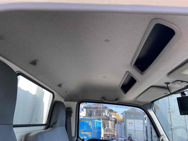 デュトロ 標準ロングアルミウィング 4WD MT AC ETC 3人乗り 総重量6565kg 積載量3000kg 全長630幅190高296 内寸長430幅182高195 Bカメラ ラッシング2段(19枚目)