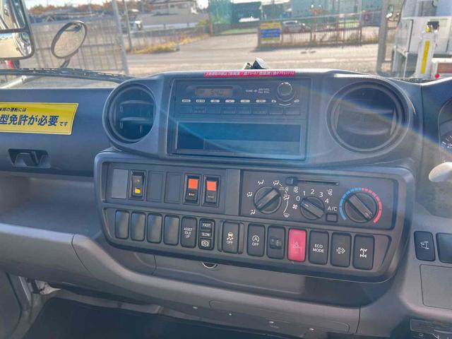 デュトロ 標準ロングアルミウィング 4WD MT AC ETC 3人乗り 総重量6565kg 積載量3000kg 全長630幅190高296 内寸長430幅182高195 Bカメラ ラッシング2段(20枚目)