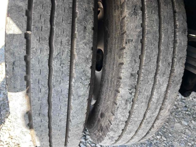 デュトロ 標準ロングアルミウィング 4WD MT AC ETC 3人乗り 総重量6565kg 積載量3000kg 全長630幅190高296 内寸長430幅182高195 Bカメラ ラッシング2段(46枚目)