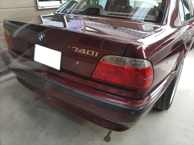 ７シリーズ ７４０ｉ　Ｍスポーツ　クラブセレクション　ＥＴＣ　オートクルーズコントロール　ナビ　アルミホイール　ＨＩＤ　サンルーフ　ＡＴ　シートヒーター　キーレスエントリー　パワーシート　革シート　ＡＢＳ　エアコン　パワーステアリング　パワーウィンドウ（22枚目）