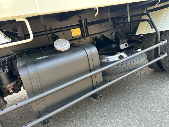 ヒノレンジャー 　日野　平成２４年式　４ｔダンプ　Ｌゲート　電動コボレーン　走行距離７万ｋｍ　ＭＴ６速　パワステ　パワーウィンドウ　ＡＢＳ　エアコン（57枚目）