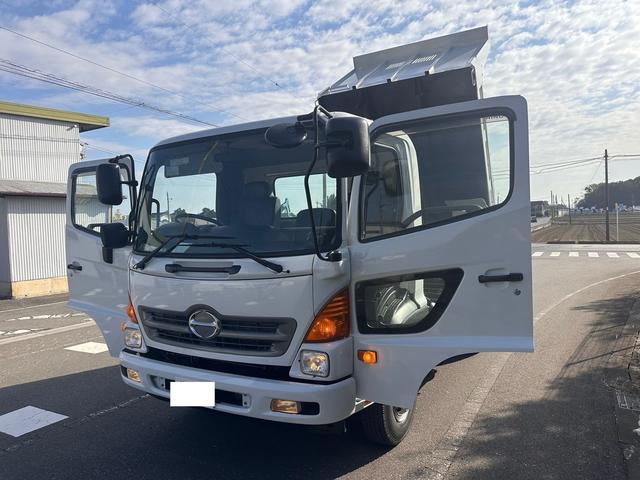 ヒノレンジャー 日野 平成23年式 4tダンプ 車検令和8年10月30日 MT6速 パワステ パワーウィンドウ ABS エアコン(6枚目)