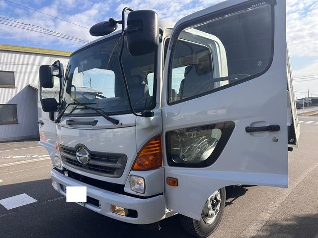 ヒノレンジャー 日野 平成23年式 4tダンプ 車検令和8年10月30日 MT6速 パワステ パワーウィンドウ ABS エアコン(7枚目)