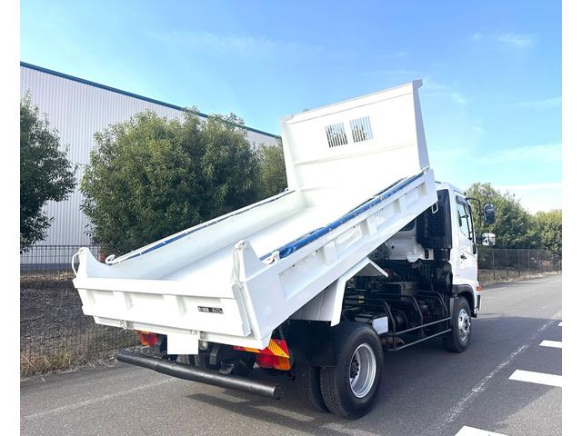 ヒノレンジャー 日野 平成23年式 4tダンプ 車検令和8年10月30日 MT6速 パワステ パワーウィンドウ ABS エアコン(11枚目)