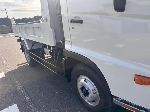 ヒノレンジャー 日野 平成23年式 4tダンプ 車検令和8年10月30日 MT6速 パワステ パワーウィンドウ ABS エアコン(19枚目)