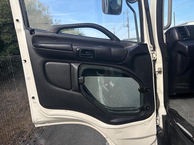 ヒノレンジャー 日野 平成23年式 4tダンプ 車検令和8年10月30日 MT6速 パワステ パワーウィンドウ ABS エアコン(21枚目)