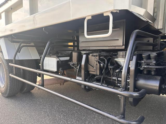 ヒノレンジャー 日野 平成23年式 4tダンプ 車検令和8年10月30日 MT6速 パワステ パワーウィンドウ ABS エアコン(32枚目)