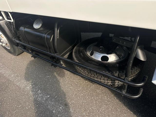 ヒノレンジャー 日野 平成23年式 4tダンプ 車検令和8年10月30日 MT6速 パワステ パワーウィンドウ ABS エアコン(34枚目)