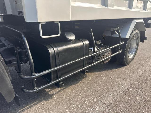 ヒノレンジャー 日野 平成23年式 4tダンプ 車検令和8年10月30日 MT6速 パワステ パワーウィンドウ ABS エアコン(37枚目)