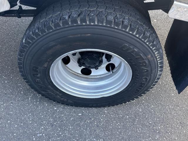 エルフトラック 　いすゞ　平成２０年式　ローダー　ロング車　３段クレーン（ラジコン）　車検令和８年１２月２２日　ＭＴ６速　パワステ　パワーウィンドウ　ＡＢＳ　エアコン（63枚目）