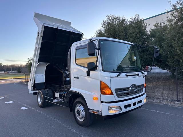 ヒノレンジャー 　日野　平成２５年式　４ｔダンプ　ＭＴ６速　パワステ　パワーウィンドウ　ＡＢＳ　エアコン（6枚目）